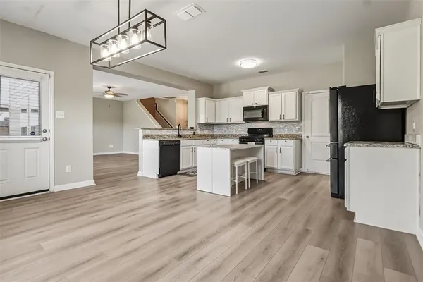 $2,125 | 5015 Royal Springs Drive, Forney, TX 75126