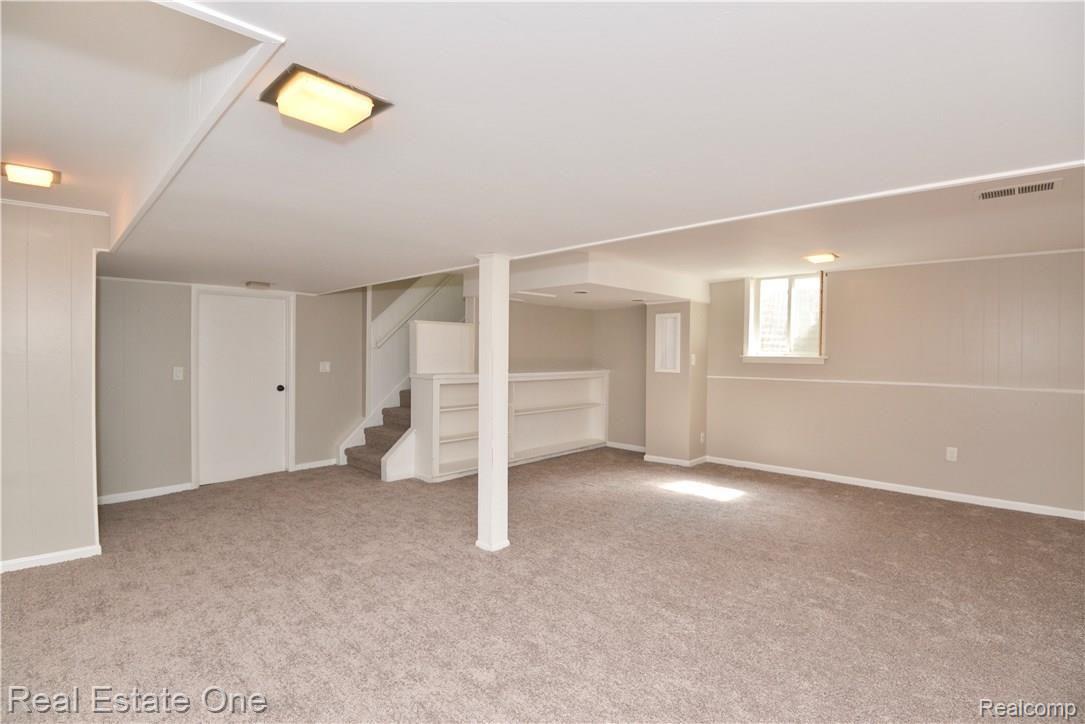 36762 Greenbush Road Wayne, MI 48184 - Photo 11 of 21 fullsizeoutput_23e4.jpeg