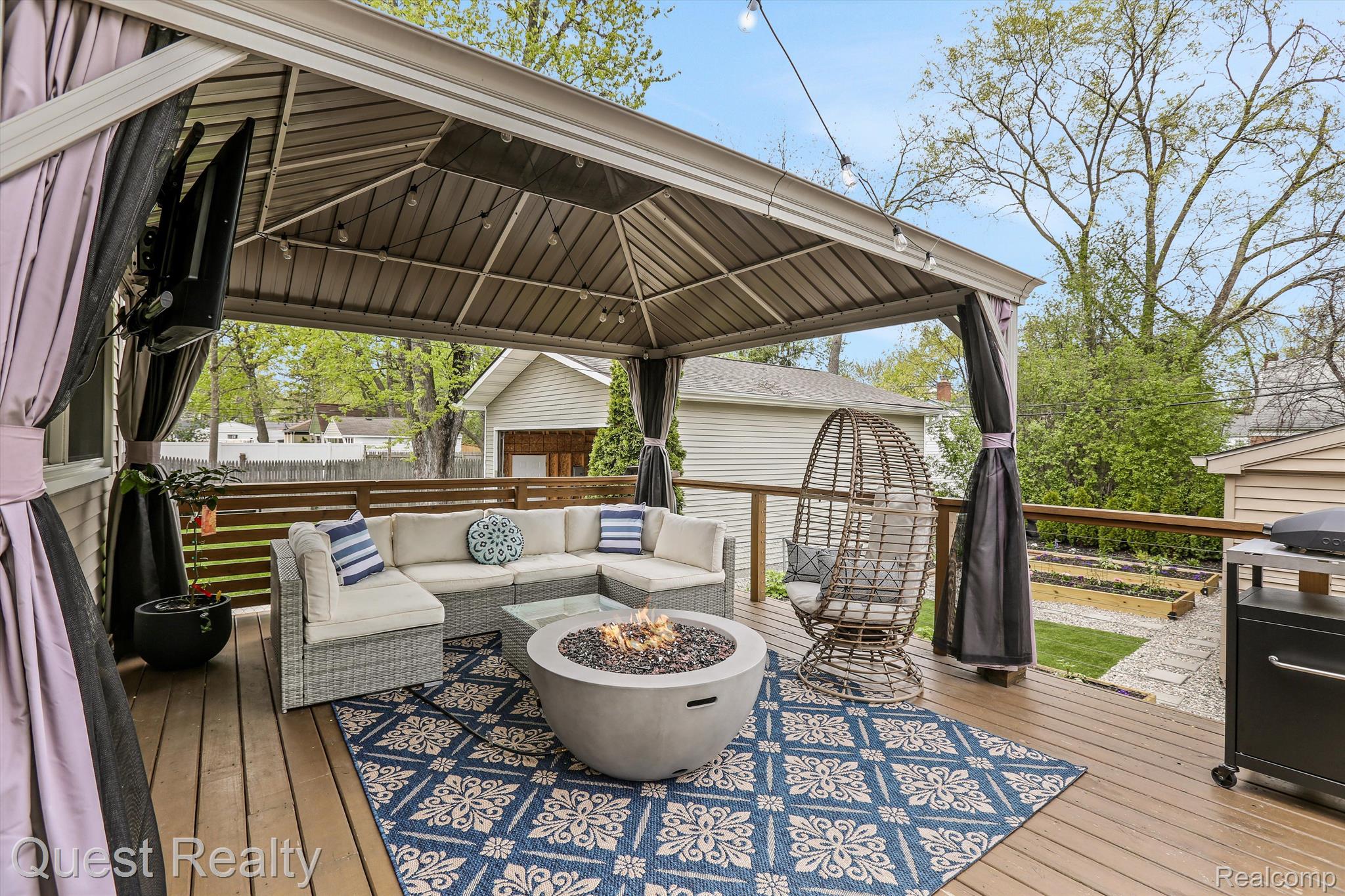1850 Cambridge Road Berkley, MI 48072 - Photo 29 of 42 Amazing deck (pergola and tv included)