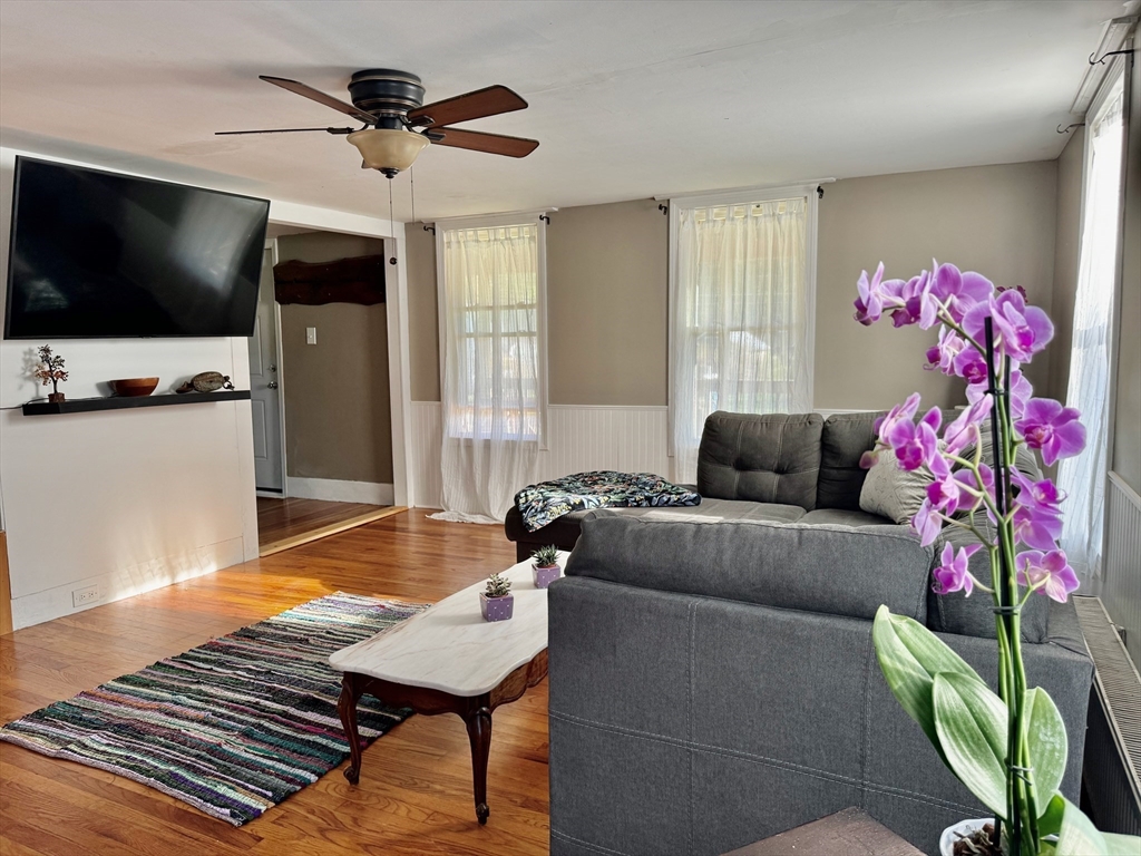 119 Shelburne Road Greenfield, MA 01301 - Photo 11 of 36 Gallery Image 11