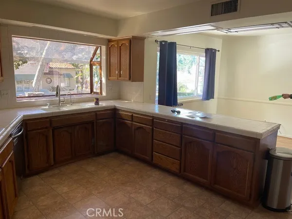 $5,100 | 200 Sleepy Hollow Terrace, Glendale, CA 91206