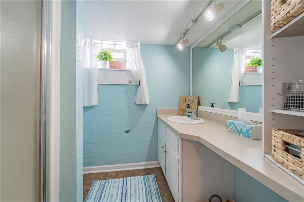 454 Center Road Monroeville, PA 15146 - Photo 10 of 23 Gallery Image 10