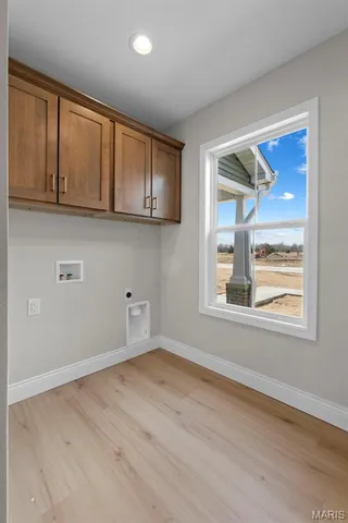 $235,750 | 13 Perry Drive, Benton, MO 63736