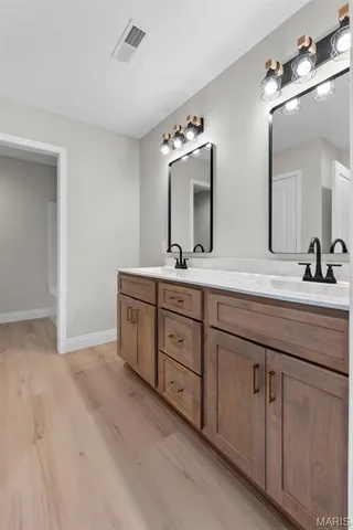 $235,750 | 13 Perry Drive, Benton, MO 63736