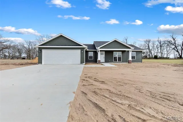 $235,750 | 13 Perry Drive, Benton, MO 63736