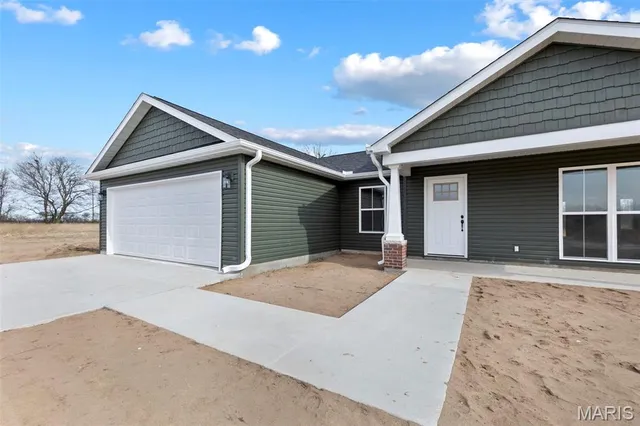 $235,750 | 13 Perry Drive, Benton, MO 63736