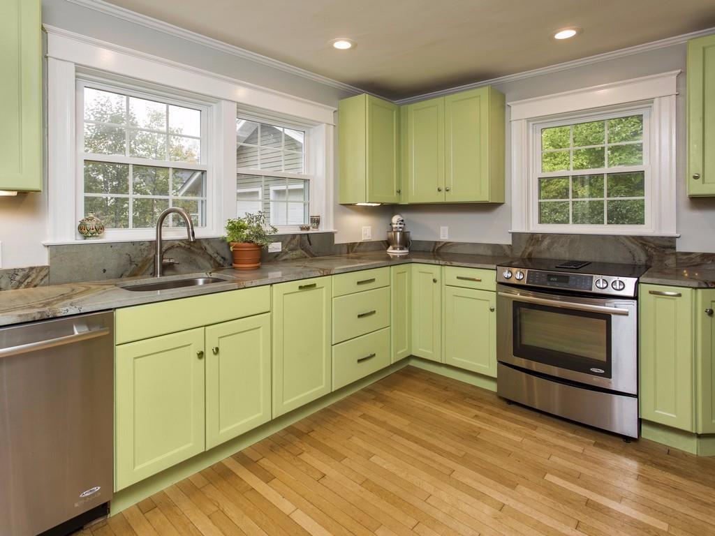19 Edgewater Road Falmouth, ME 04105 - Photo 18 of 34 Photo
