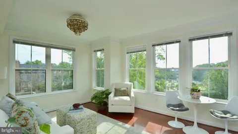 $515,000 | 2101 North Monroe Street, Unit 314, Arlington, VA 22207