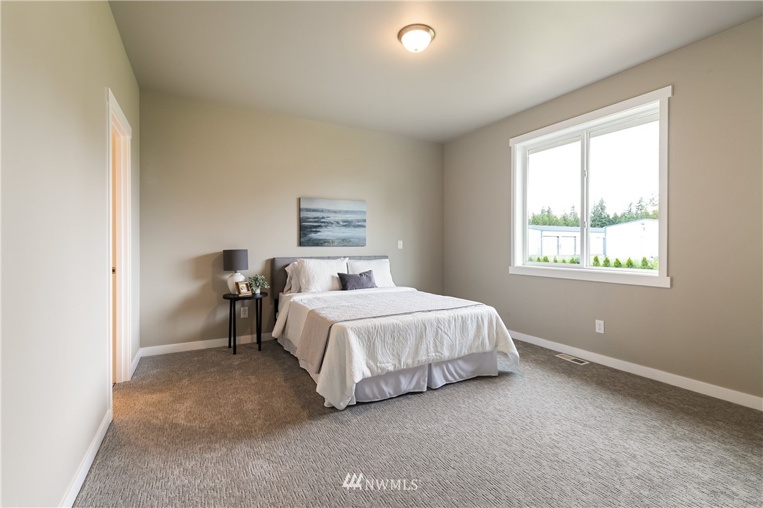 6933 Red Ridge Drive, Unit B Lynden, WA 98264 - Photo 15 of 31 Gallery Image 15