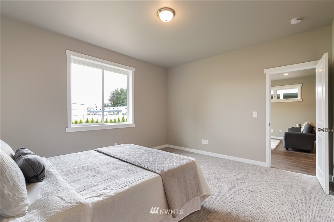 6933 Red Ridge Drive, Unit B Lynden, WA 98264 - Photo 17 of 31 Gallery Image 17