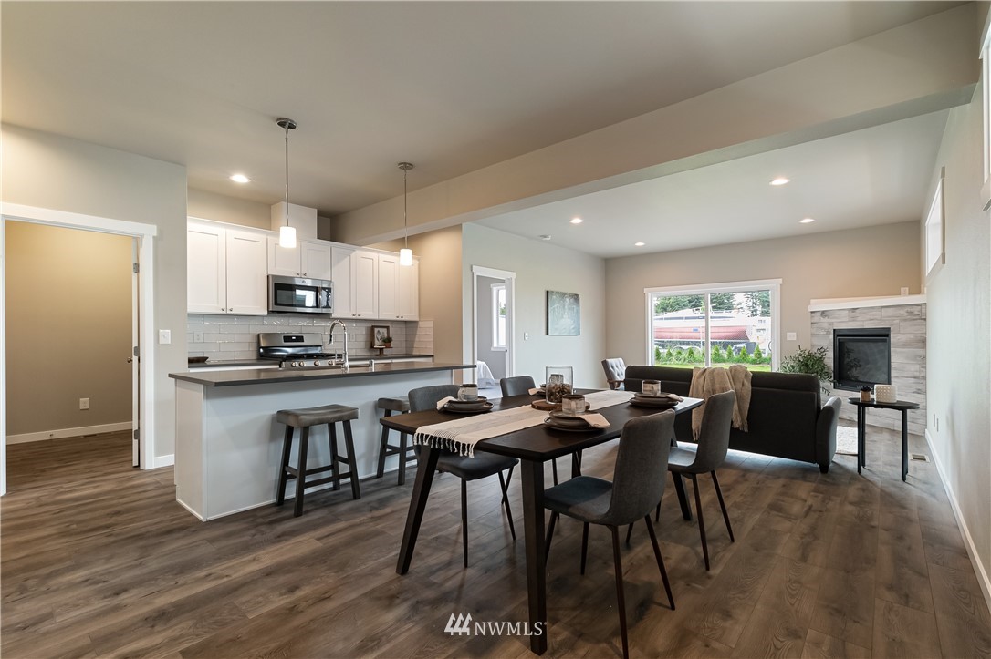 6933 Red Ridge Drive, Unit B Lynden, WA 98264 - Photo 5 of 31 Gallery Image 5