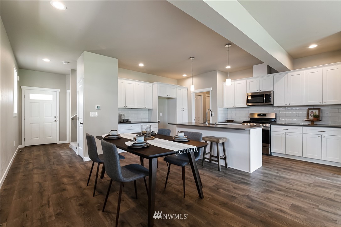 6933 Red Ridge Drive, Unit B Lynden, WA 98264 - Photo 6 of 31 Gallery Image 6