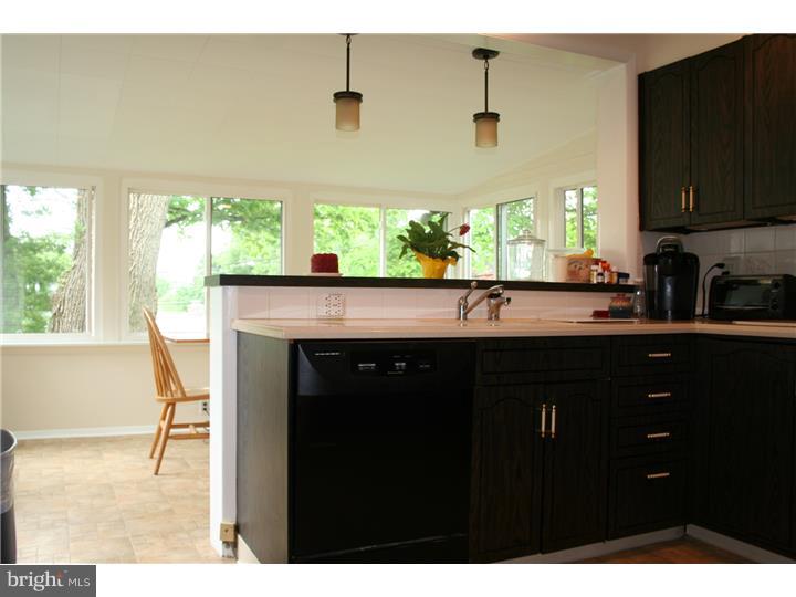 265 Ellis Road Havertown, PA 19083 - Photo 8 of 21 Kitchen