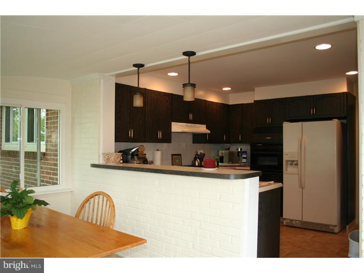 265 Ellis Road Havertown, PA 19083 - Photo 10 of 21 Kitchen