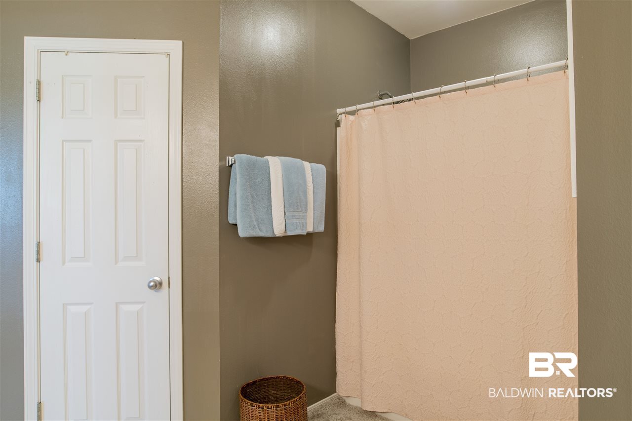 9378 Basse Street Elberta, AL 36530 - Photo 18 of 32 Master Bathroom