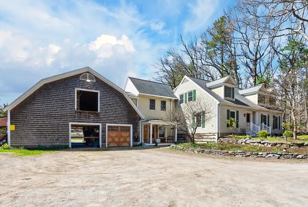 $2,500,000 | 225 Lowell Street, Carlisle, MA 01741
