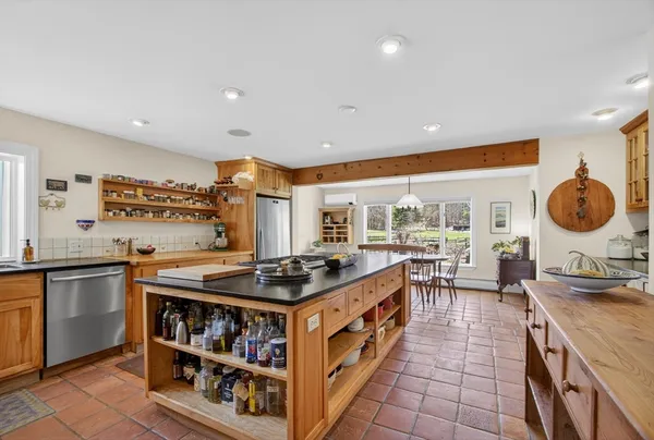 $2,500,000 | 225 Lowell Street, Carlisle, MA 01741
