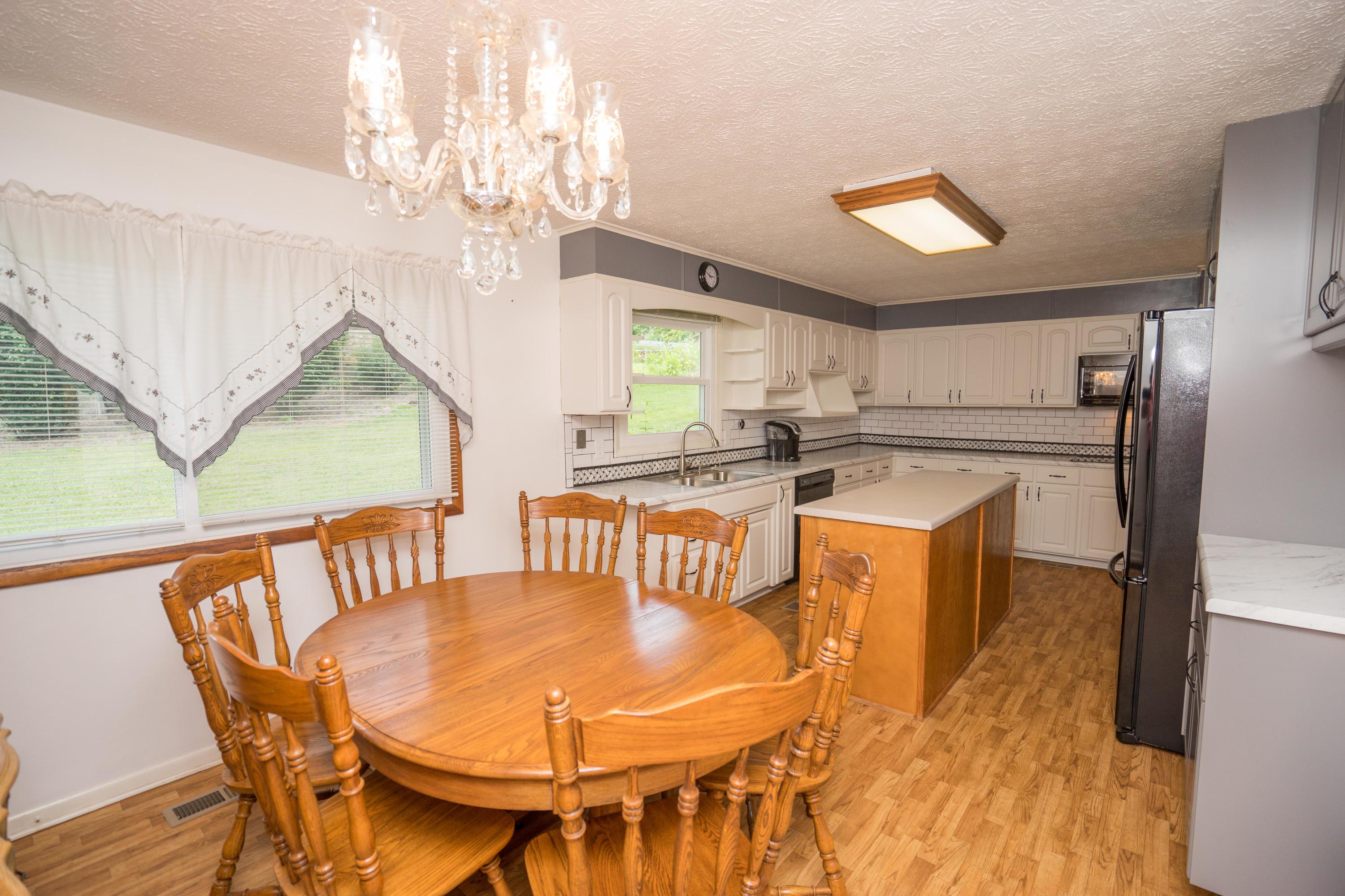 100 Wayside Road Oak Ridge, TN 37830 - Photo 9 of 20 DSC09932