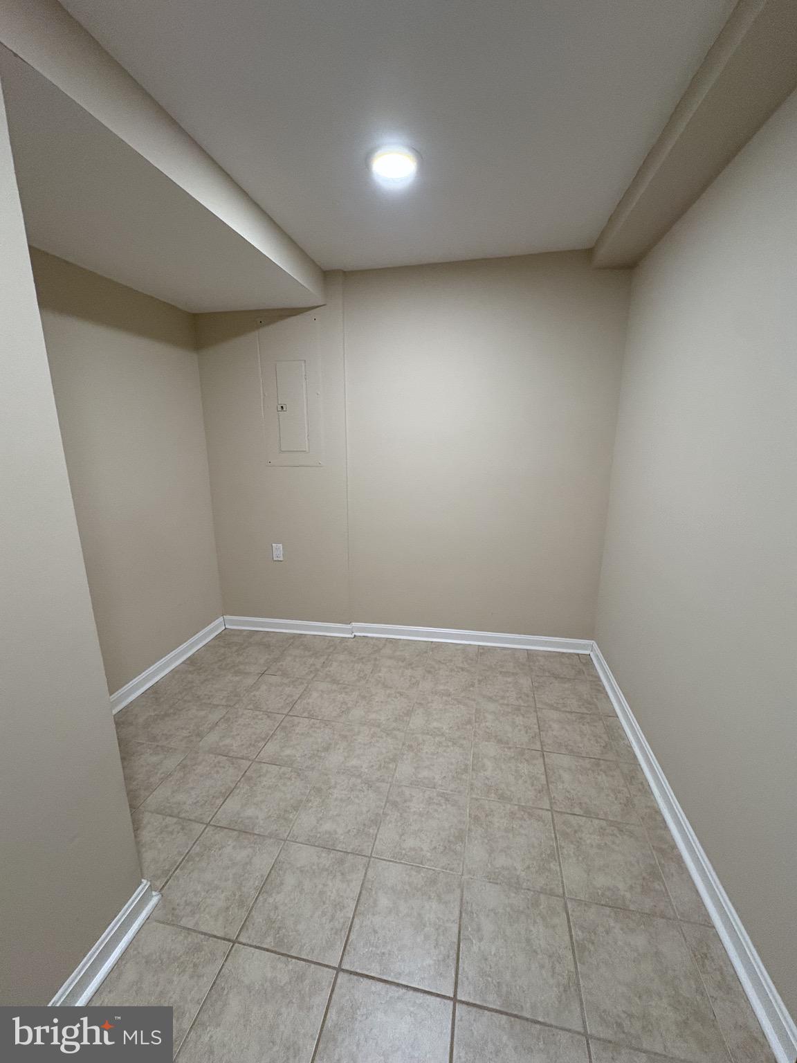 1170 Abbey Place Northeast, Unit B Washington, DC 20002 - Photo 4 of 9