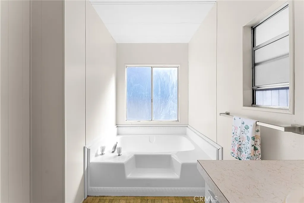 35218 Fir, Unit 30 Yucaipa, CA 92399 - Photo 28 of 41