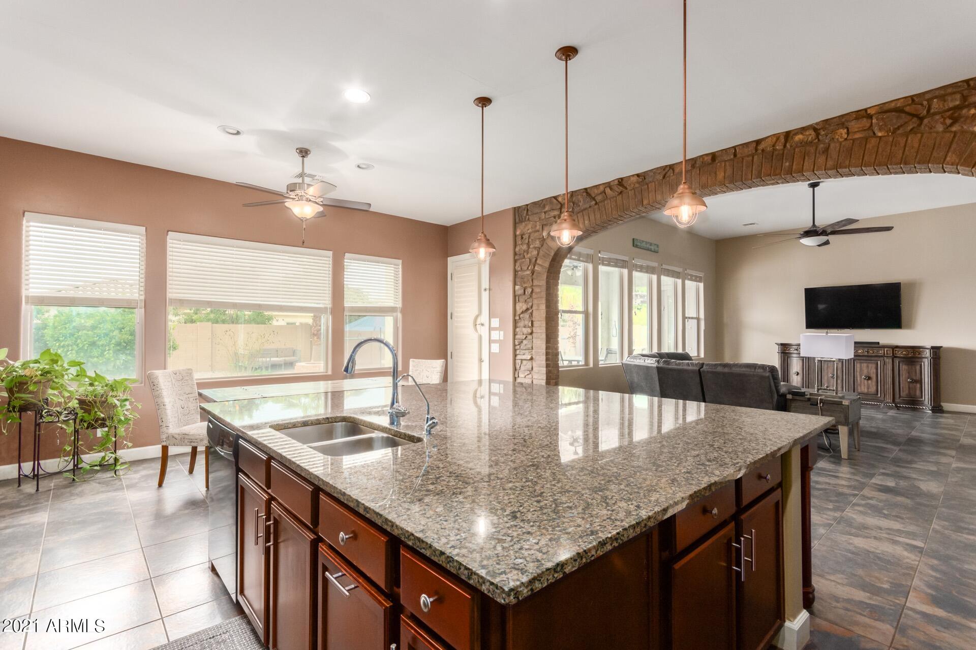 22286 East Rosa Road Queen Creek, AZ 85142 - Photo 5 of 40 Rosa-19