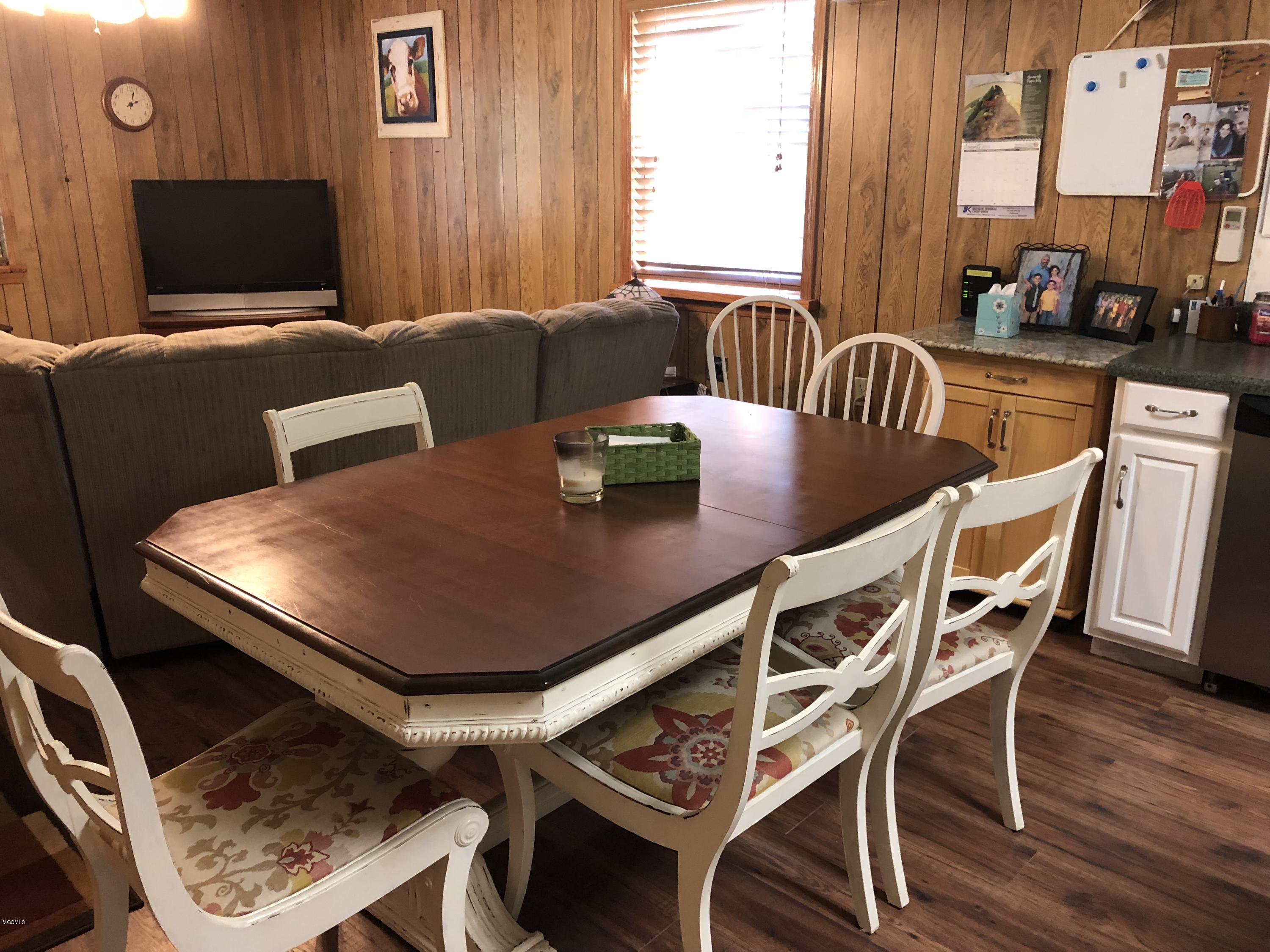 105 Pasture Road Perkinston, MS 39573 - Photo 5 of 26 IMG_6122