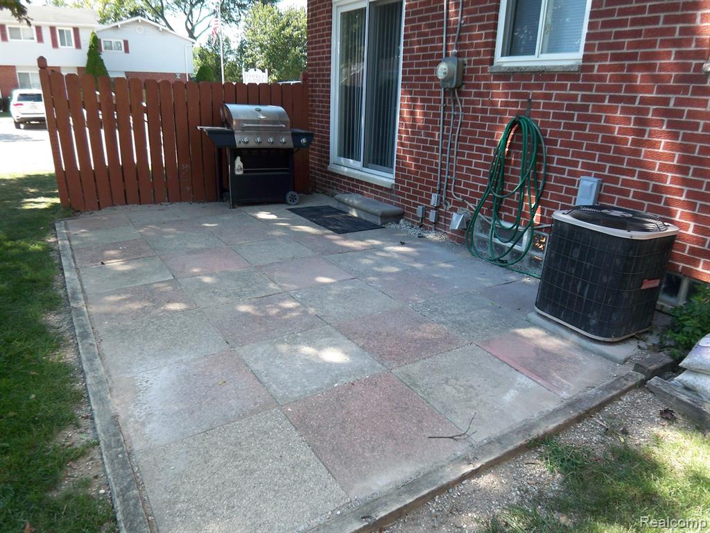 17988 Martin Road Roseville, MI 48066 - Photo 34 of 36 Gallery Image 34
