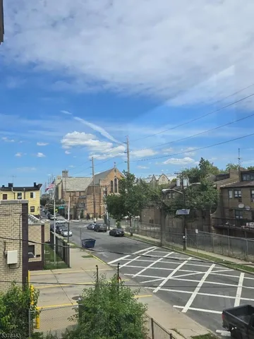 $3,200 | 355 South 9th Street, Newark, NJ 07103