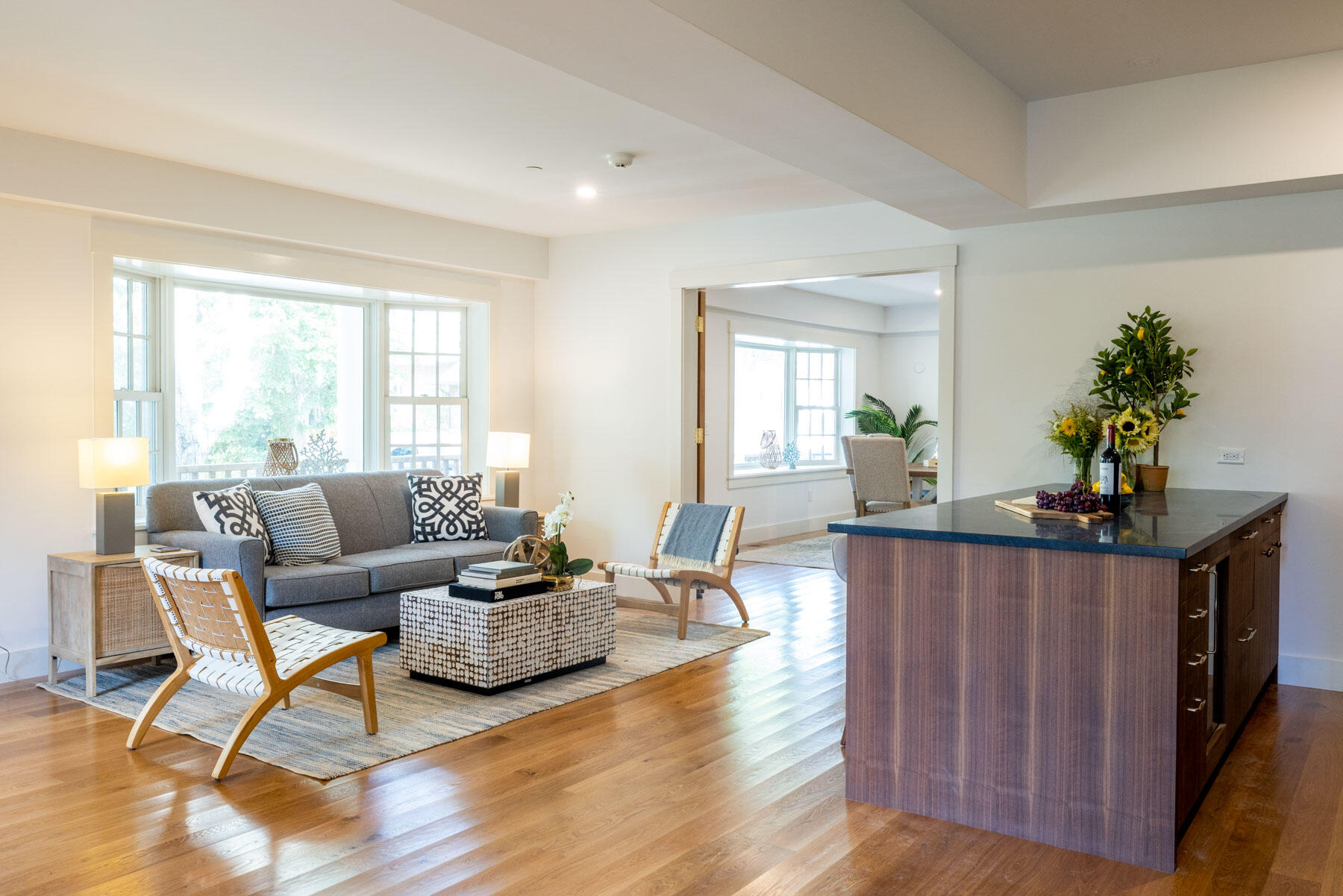 31 North Summer Street Edgartown, MA 02539 - Photo 5 of 16 5 (1)