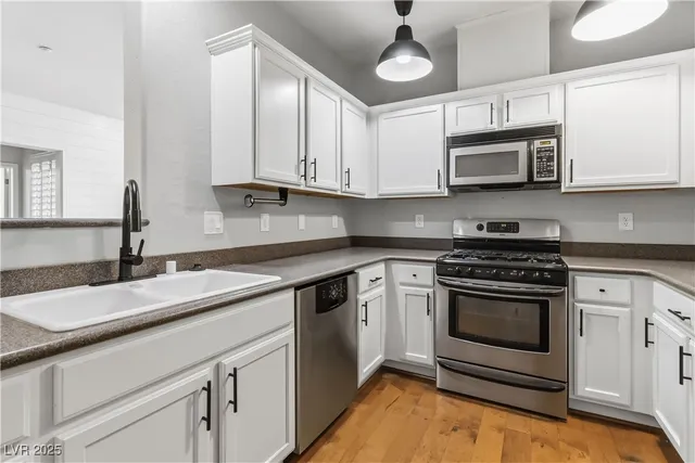 $309,999 | 4685 Apulia Drive, Unit 201, North Las Vegas, NV 89084