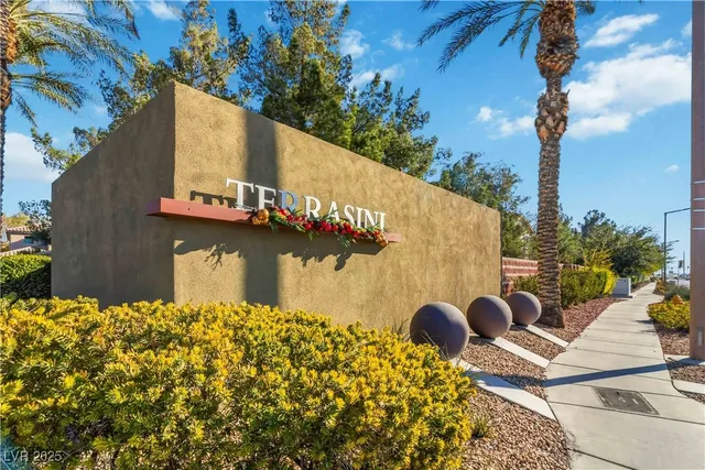 $309,999 | 4685 Apulia Drive, Unit 201, North Las Vegas, NV 89084