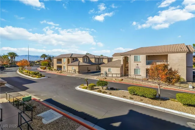 $309,999 | 4685 Apulia Drive, Unit 201, North Las Vegas, NV 89084
