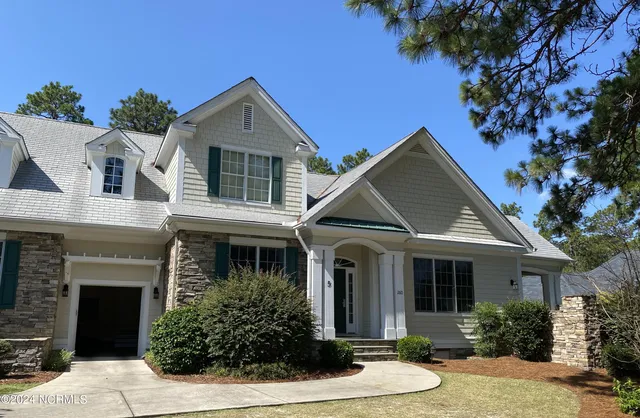 $225,000 | 260 Cochrane Castle Circle, Unit 5, Pinehurst, NC 28374