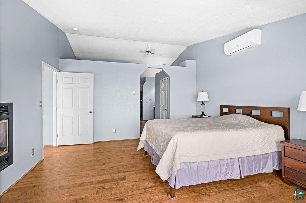 1002 Martha Street Duluth, MN 55805 - Photo 27 of 83