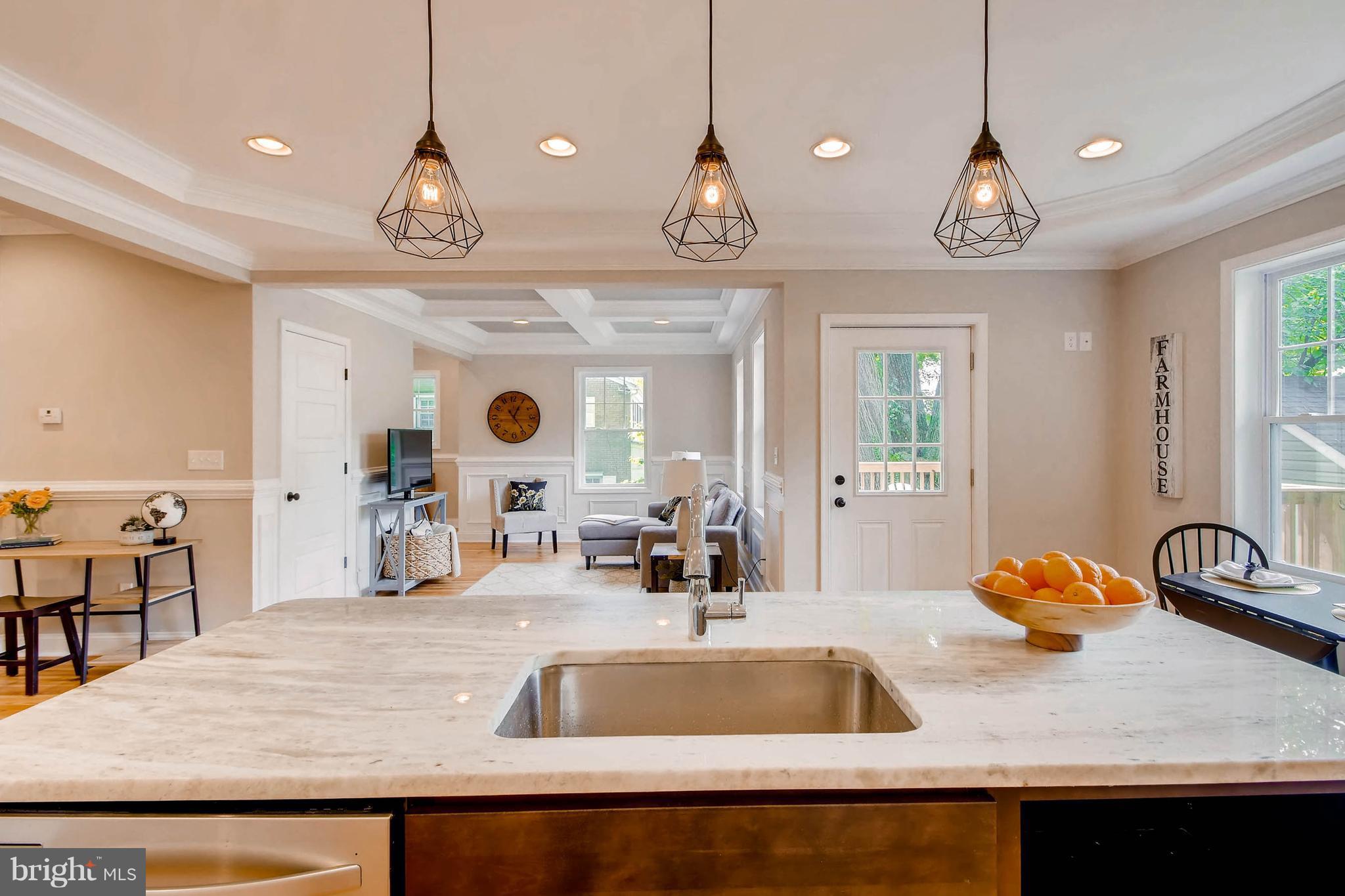 16 Overhill Road Baltimore, MD 21228 - Photo 11 of 30 Kitchen