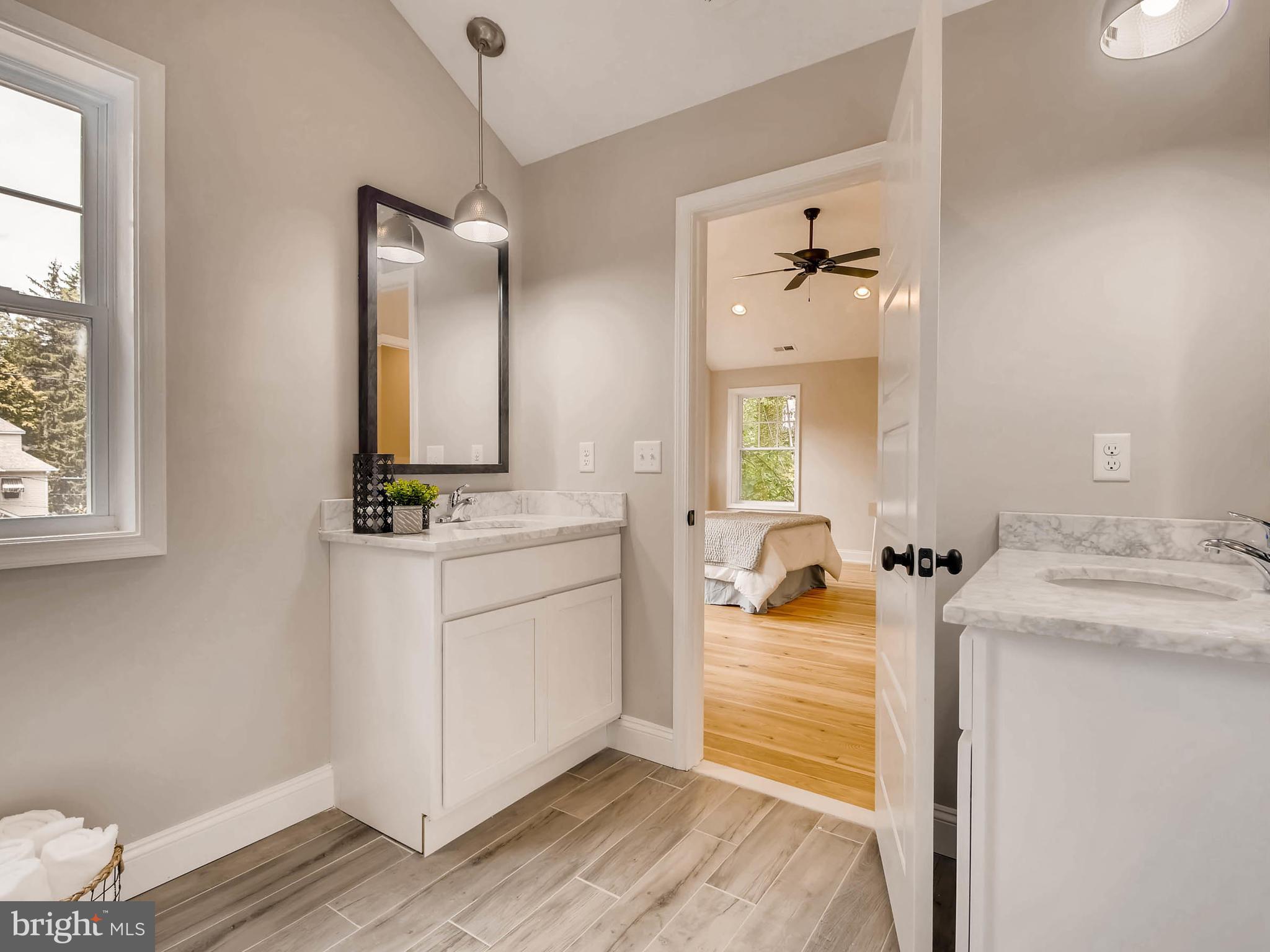 16 Overhill Road Baltimore, MD 21228 - Photo 21 of 30 Bath (Master)