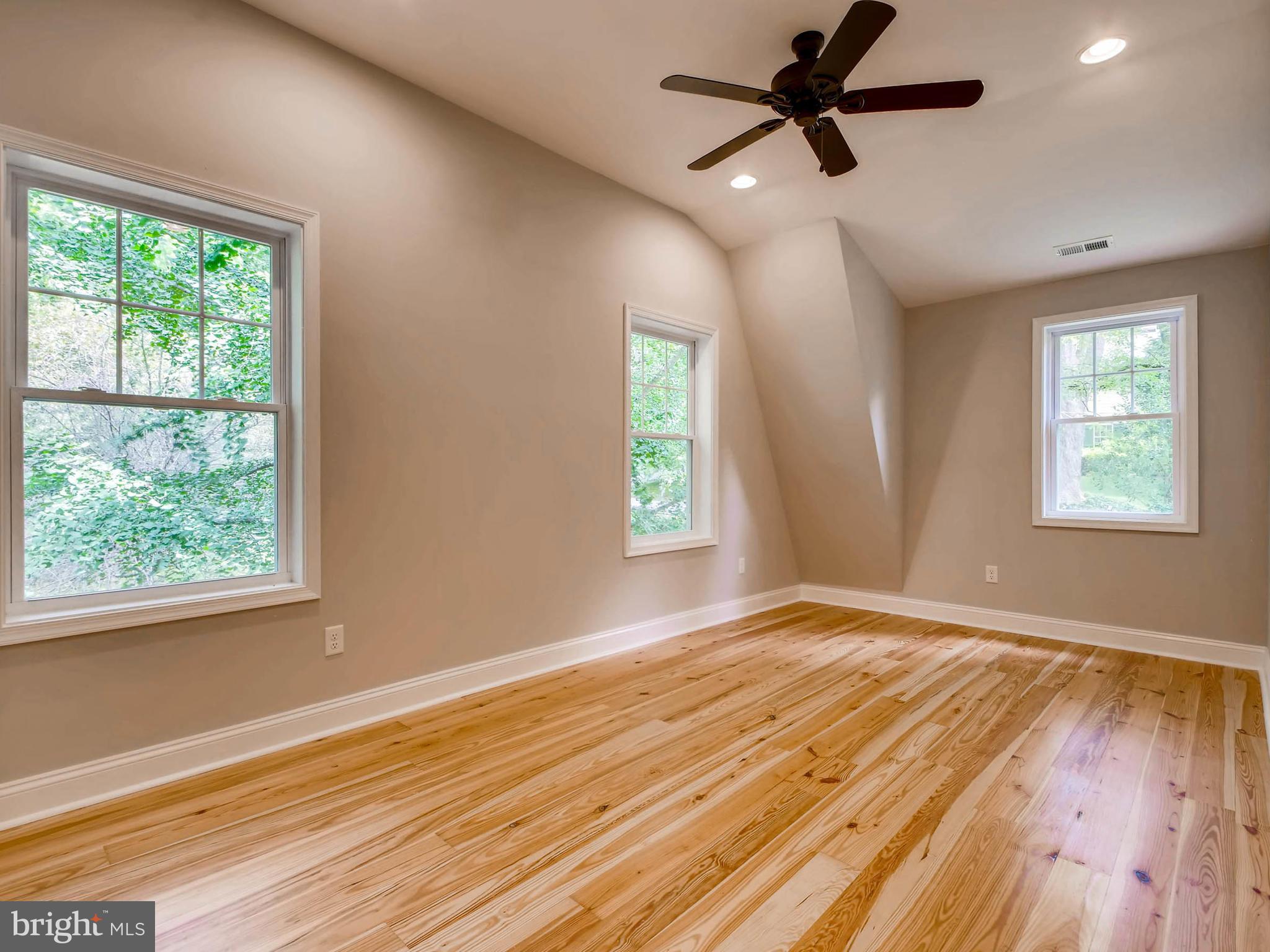 16 Overhill Road Baltimore, MD 21228 - Photo 22 of 30 Bedroom