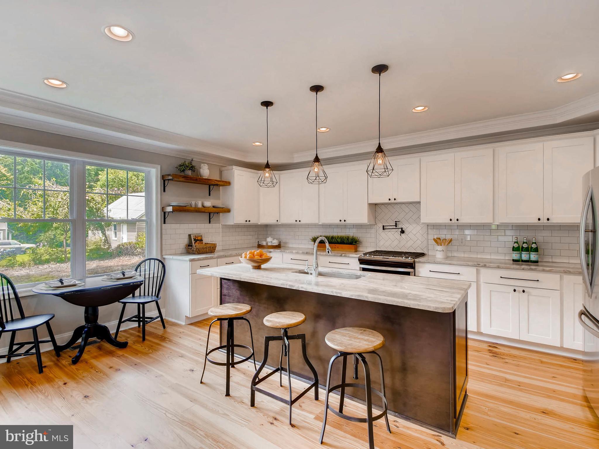 16 Overhill Road Baltimore, MD 21228 - Photo 7 of 30 Kitchen