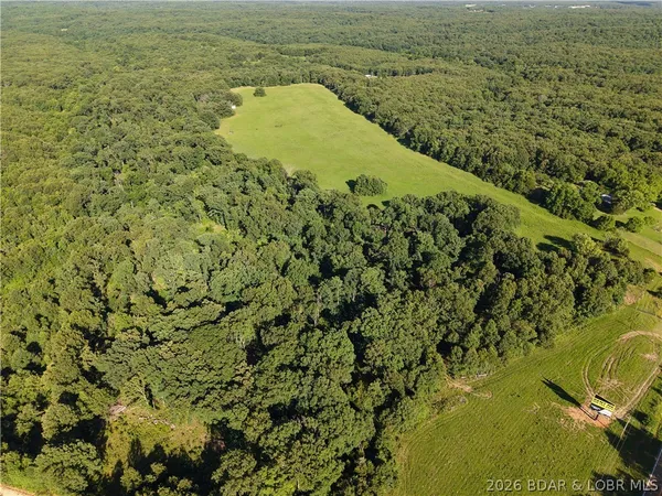 $425,000 | 26645 Highway 135, Versailles, MO 65084
