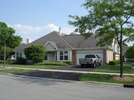 319 Cimarron Road East, Unit 319 Lombard, IL 60148 - Photo 1 of 1 Gallery Image 1