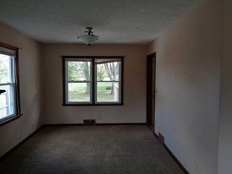 1686 West Sparrow Road Springfield, OH 45502 - Photo 4 of 24