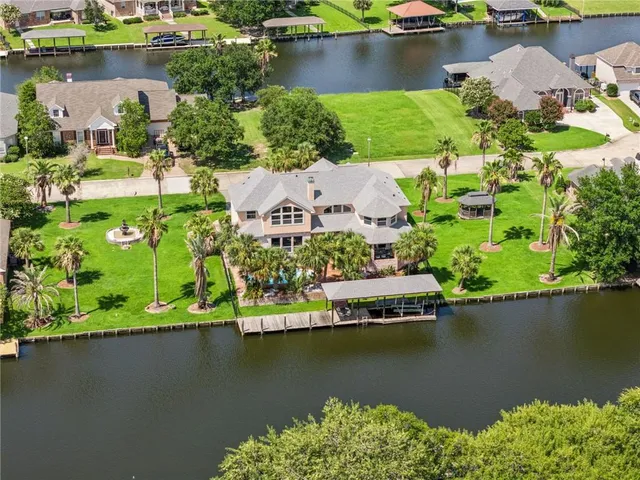$679,000 | 104 Inlet Drive, Slidell, LA 70458