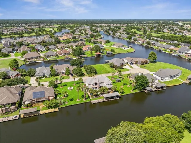 $679,000 | 104 Inlet Drive, Slidell, LA 70458