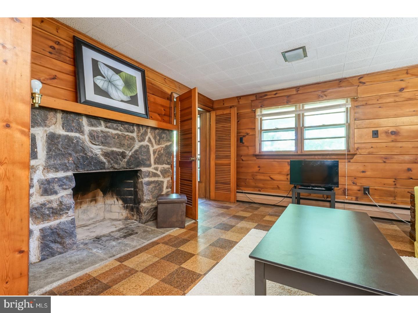 14 Oak Ridge Drive Haddonfield, NJ 08033 - Photo 13 of 23 Fireplace