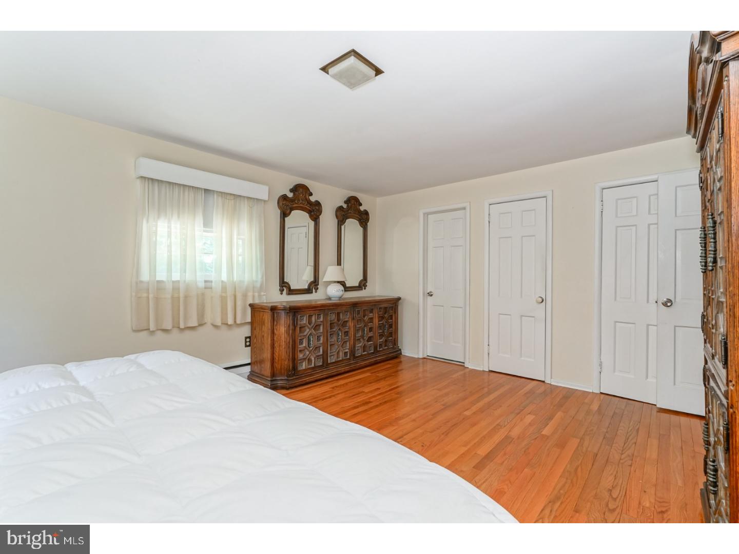 14 Oak Ridge Drive Haddonfield, NJ 08033 - Photo 18 of 23 Master Bedroom