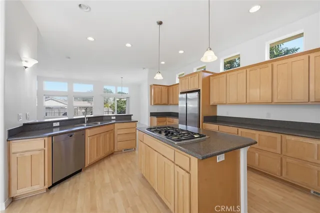 $2,499,000 | 158 Cecil Place, Costa Mesa, CA 92627