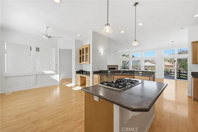 $2,499,000 | 158 Cecil Place, Costa Mesa, CA 92627