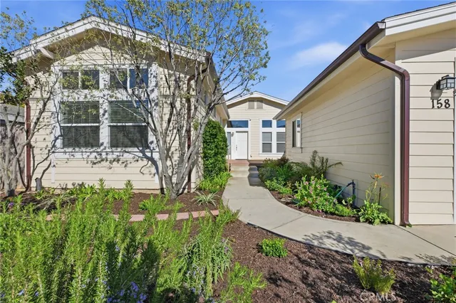 $2,499,000 | 158 Cecil Place, Costa Mesa, CA 92627