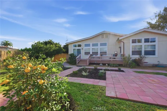 $2,499,000 | 158 Cecil Place, Costa Mesa, CA 92627