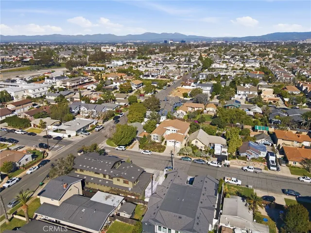 $2,499,000 | 158 Cecil Place, Costa Mesa, CA 92627